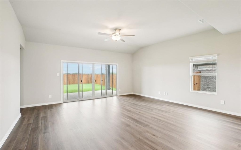 1353 Los Olmos Lane, Crandall, TX 75114, 4 Bedrooms Bedrooms, ,3 BathroomsBathrooms,Residential,For Sale,1353 Los Olmos Lane,20955686
