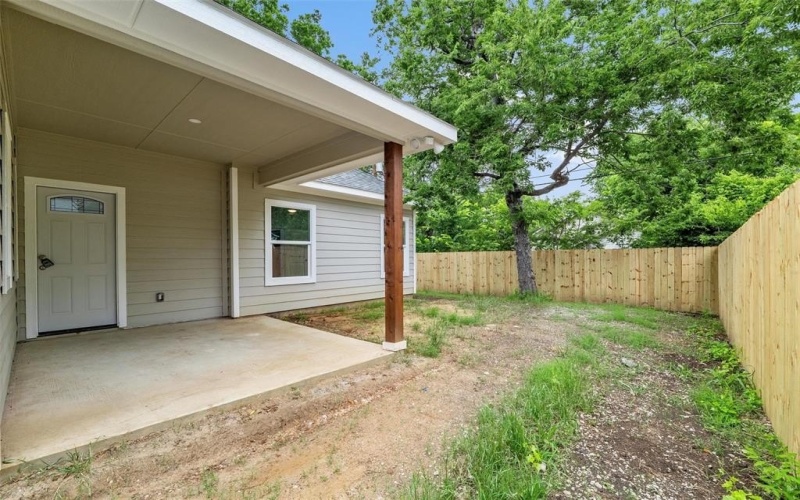 1209 E Annie Street, Fort Worth, TX 76104, 4 Bedrooms Bedrooms, ,2 BathroomsBathrooms,Residential,For Sale,1209 E Annie Street,20956805