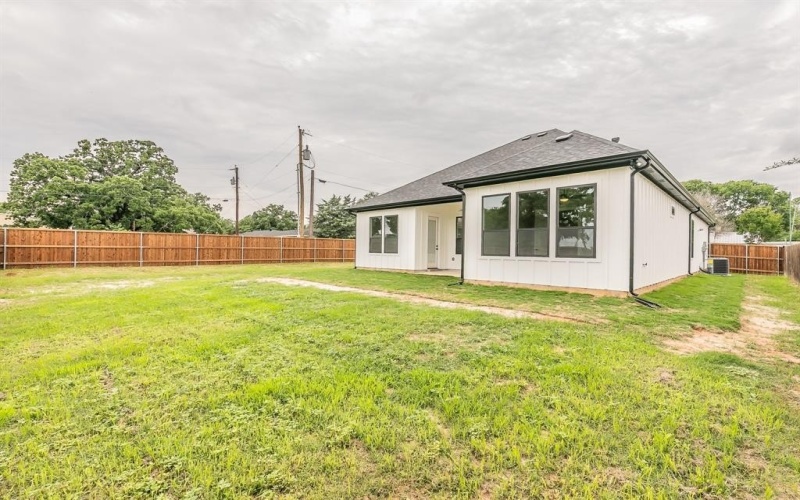 213 S Hitt Street, Boyd, TX 76023, 4 Bedrooms Bedrooms, ,2 BathroomsBathrooms,Residential,For Sale,213 S Hitt Street,20957209