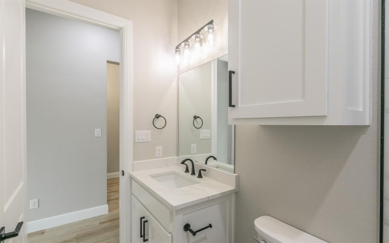 213 S Hitt Street, Boyd, TX 76023, 4 Bedrooms Bedrooms, ,2 BathroomsBathrooms,Residential,For Sale,213 S Hitt Street,20957209