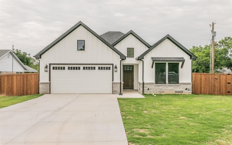 213 S Hitt Street, Boyd, TX 76023, 4 Bedrooms Bedrooms, ,2 BathroomsBathrooms,Residential,For Sale,213 S Hitt Street,20957209