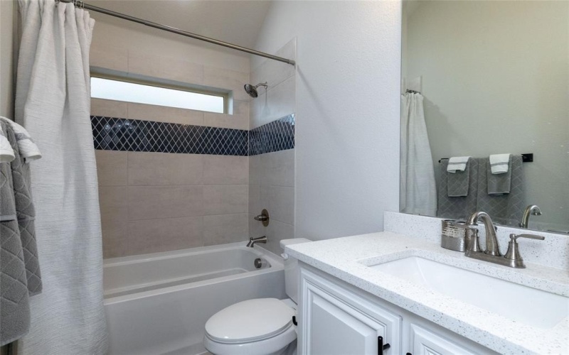 513 Livia Street, Burleson, TX 76028, 3 Habitaciones Habitaciones , ,2 BañosBaños,Residential,En Venta,513 Livia Street,20957443
