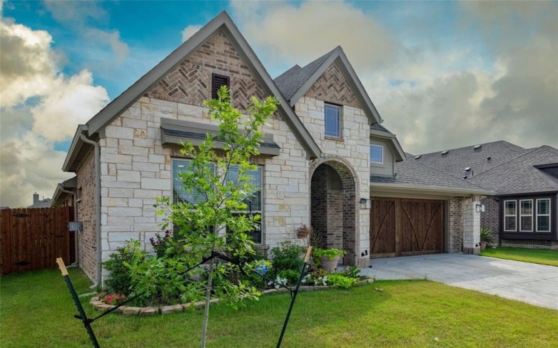 513 Livia Street, Burleson, TX 76028, 3 Habitaciones Habitaciones , ,2 BañosBaños,Residential,En Venta,513 Livia Street,20957443
