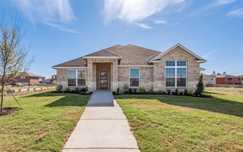 1524 North Carolina Avenue, Lancaster, TX 75134, 4 Habitaciones Habitaciones , ,2 BañosBaños,Residential,En Venta,1524 North Carolina Avenue,20958504