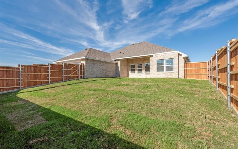 1524 North Carolina Avenue, Lancaster, TX 75134, 4 Habitaciones Habitaciones , ,2 BañosBaños,Residential,En Venta,1524 North Carolina Avenue,20958504