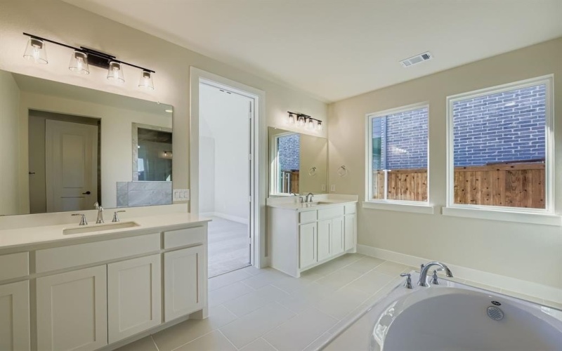 4210 Windy Point Road, Oak Point, TX 75068, 4 Bedrooms Bedrooms, ,3 BathroomsBathrooms,Residential,For Sale,4210 Windy Point Road,0,20959780