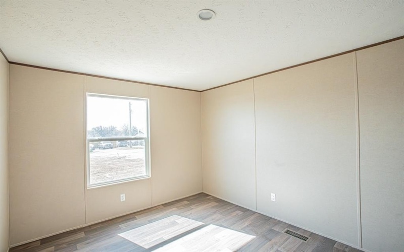 215 Overland Trail, Bridgeport, TX 76426, 4 Bedrooms Bedrooms, ,2 BathroomsBathrooms,Residential,For Sale,215 Overland Trail,20960032