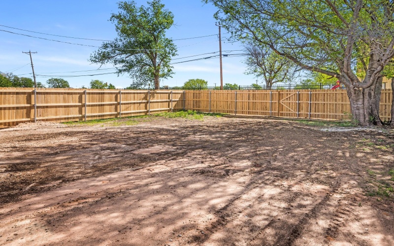 307 S TENNESSEE Street, Amarillo, TX 79106-7983, 3 Habitaciones Habitaciones , ,2 BañosBaños,Residential,En Venta,307 S TENNESSEE Street,25-3870