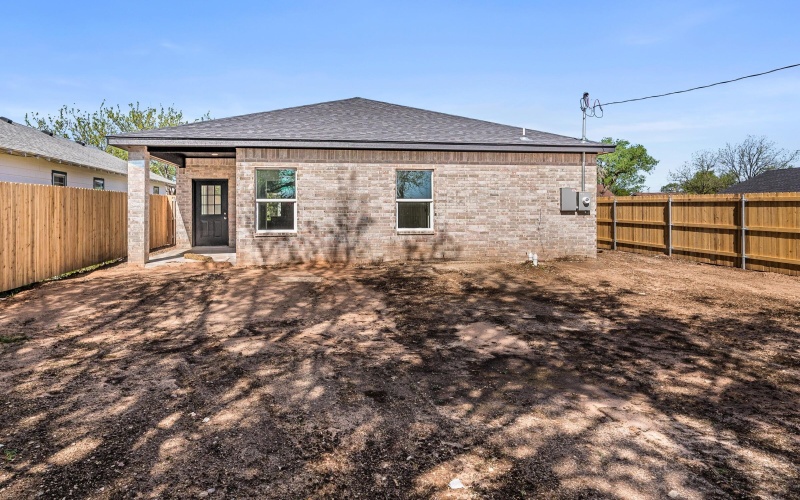 307 S TENNESSEE Street, Amarillo, TX 79106-7983, 3 Habitaciones Habitaciones , ,2 BañosBaños,Residential,En Venta,307 S TENNESSEE Street,25-3870