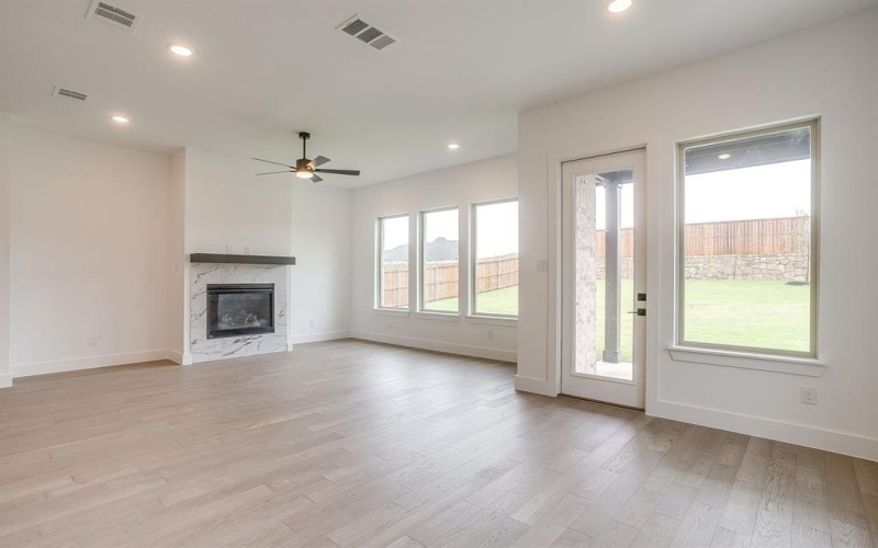 7328 Wayward Wind Drive, Fort Worth, TX 76179, 4 Bedrooms Bedrooms, ,2 BathroomsBathrooms,Residential,For Sale,7328 Wayward Wind Drive,0,20960242