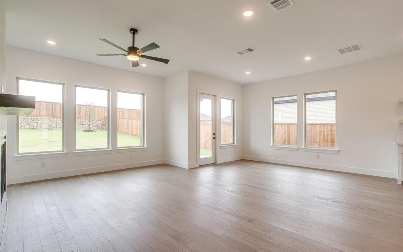 7328 Wayward Wind Drive, Fort Worth, TX 76179, 4 Bedrooms Bedrooms, ,2 BathroomsBathrooms,Residential,For Sale,7328 Wayward Wind Drive,0,20960242