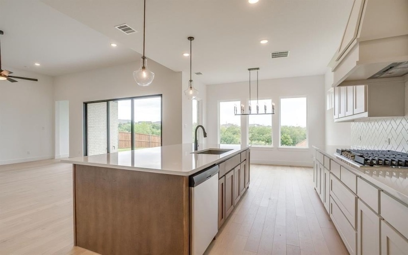 7253 Wayward Wind Drive, Fort Worth, TX 76179, 4 Bedrooms Bedrooms, ,3 BathroomsBathrooms,Residential,For Sale,7253 Wayward Wind Drive,0,20960285
