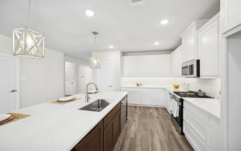 605 Derby Drive, Mansfield, TX 76063, 5 Habitaciones Habitaciones , ,5 BañosBaños,Residential,En Venta,605 Derby Drive,0,20960352