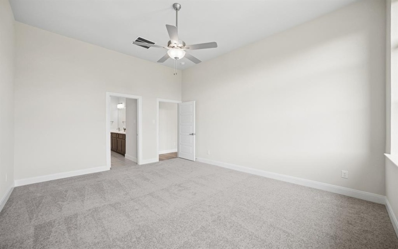605 Derby Drive, Mansfield, TX 76063, 5 Habitaciones Habitaciones , ,5 BañosBaños,Residential,En Venta,605 Derby Drive,0,20960352