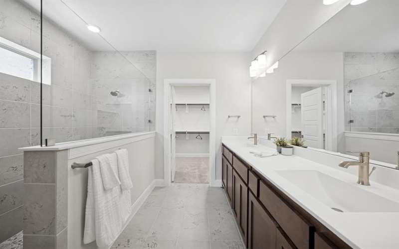 605 Derby Drive, Mansfield, TX 76063, 5 Habitaciones Habitaciones , ,5 BañosBaños,Residential,En Venta,605 Derby Drive,0,20960352