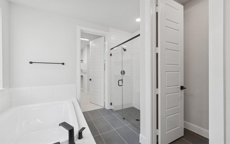 512 Long Trail, Mansfield, TX 76063, 4 Habitaciones Habitaciones , ,3 BañosBaños,Residential,En Venta,512 Long Trail,0,20960380