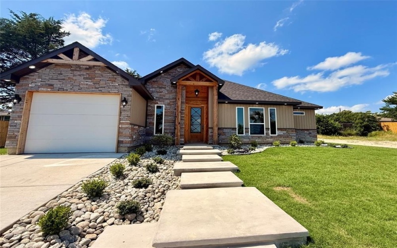 2815 Pall Mall Avenue, Dallas, TX 75241, 4 Bedrooms Bedrooms, ,2 BathroomsBathrooms,Residential,For Sale,2815 Pall Mall Avenue,0,20960461