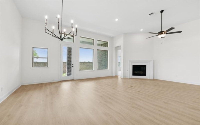 2910 Neidman Drive, Mansfield, TX 76063, 4 Bedrooms Bedrooms, ,3 BathroomsBathrooms,Residential,For Sale,2910 Neidman Drive,20960516