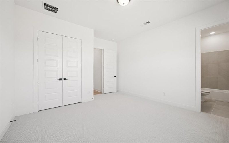 1939 Descent Lane, Rockwall, TX 75087, 4 Bedrooms Bedrooms, ,5 BathroomsBathrooms,Residential,For Sale,1939 Descent Lane,0,20960739
