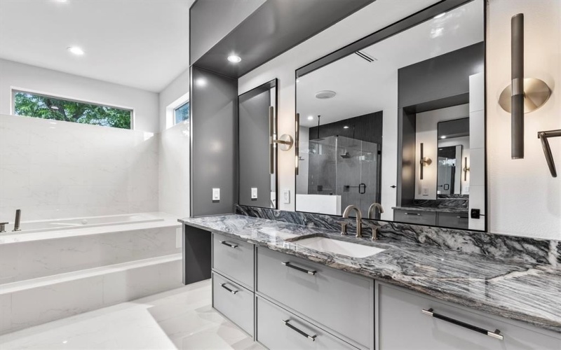 6411 Royal Lane, Dallas, TX 75230, 5 Habitaciones Habitaciones , ,6 BañosBaños,Residential,En Venta,6411 Royal Lane,20960757