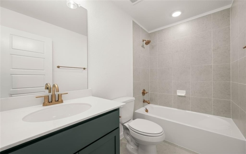 3121 Dixondale Drive, Fort Worth, TX 76108, 5 Habitaciones Habitaciones , ,3 BañosBaños,Residential,En Venta,3121 Dixondale Drive,0,20960808