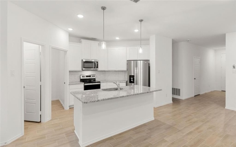 3108 Dixondale Drive, Fort Worth, TX 76108, 3 Bedrooms Bedrooms, ,2 BathroomsBathrooms,Residential,For Sale,3108 Dixondale Drive,20960869