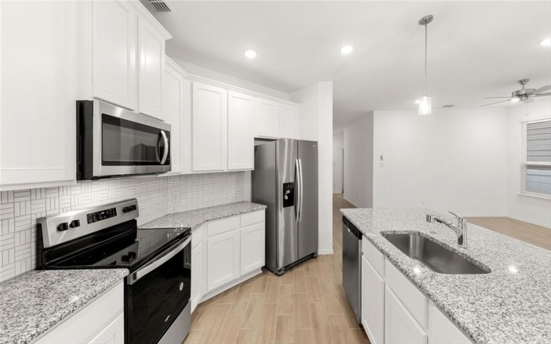 3108 Dixondale Drive, Fort Worth, TX 76108, 3 Bedrooms Bedrooms, ,2 BathroomsBathrooms,Residential,For Sale,3108 Dixondale Drive,20960869