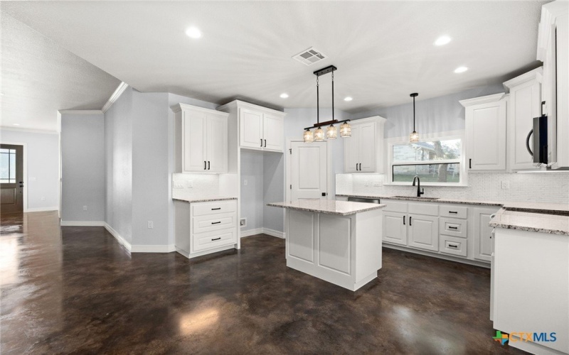 1617 Badger Lane, Lampasas, TX 76550, 3 Habitaciones Habitaciones , ,2 BañosBaños,Residential,En Venta,1617 Badger Lane,0,582396