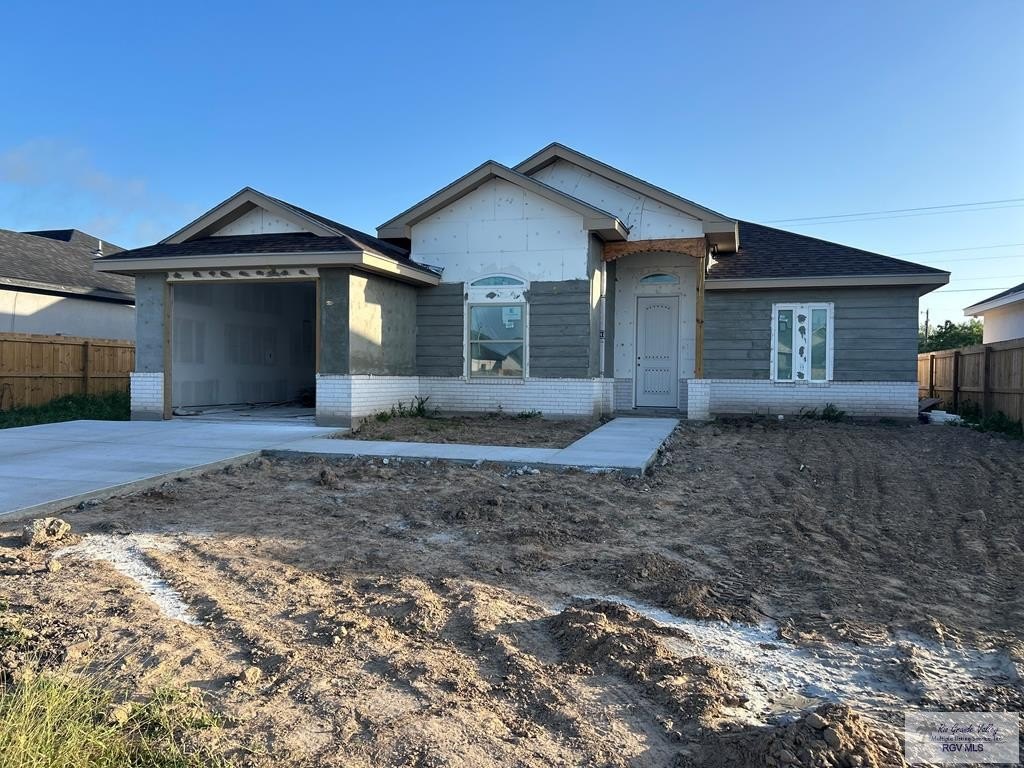 32711 JORGE ST, LOS FRESNOS, TX 78566, 4 Habitaciones Habitaciones , ,2 BañosBaños,Residential,En Venta,32711 JORGE ST,29765787
