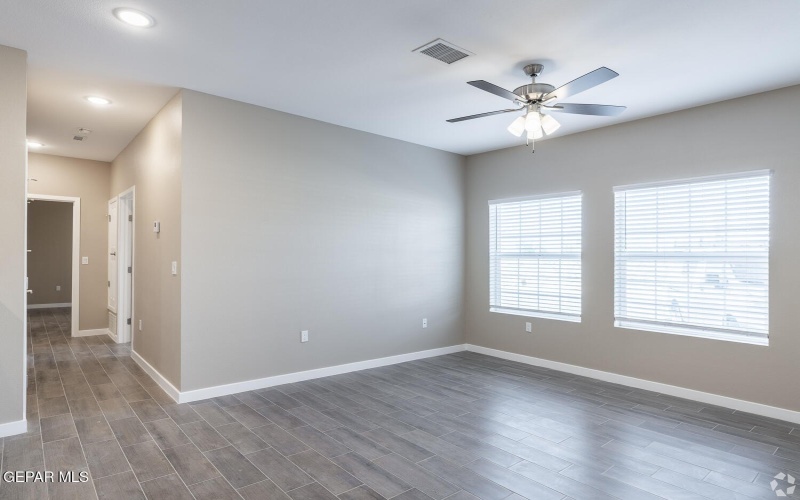 9779 McCombs Street unit: A-4 #A-4, El Paso, TX 79924, 3 Habitaciones Habitaciones , ,2 BañosBaños,Residential,En Venta,9779 McCombs Street unit: A-4,924045