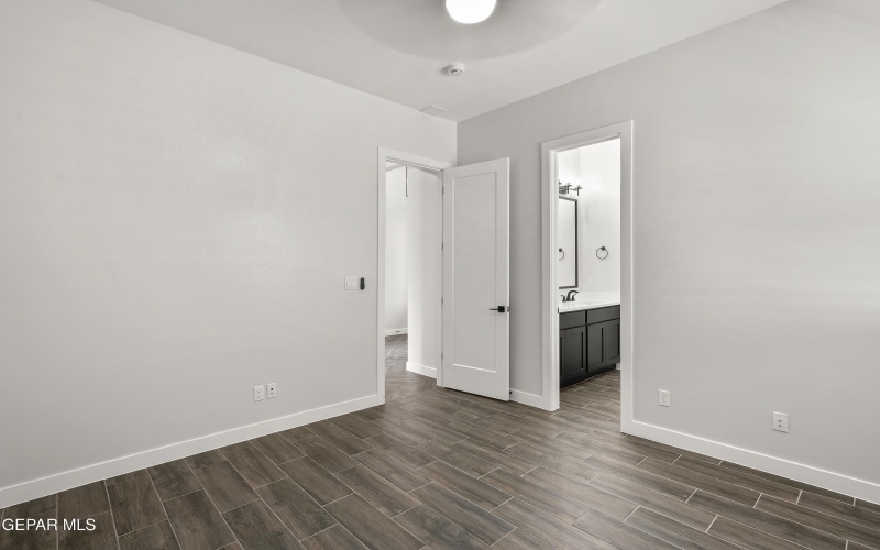 312 EMERALD SPACE Place, El Paso, TX 79928, 5 Habitaciones Habitaciones , ,3 BañosBaños,Residential,En Venta,312 EMERALD SPACE Place,924050