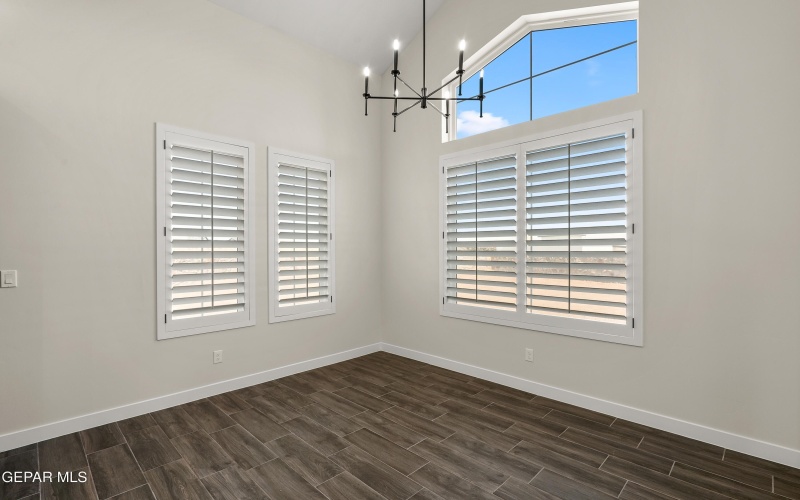 312 EMERALD SPACE Place, El Paso, TX 79928, 5 Habitaciones Habitaciones , ,3 BañosBaños,Residential,En Venta,312 EMERALD SPACE Place,924050