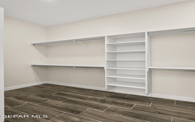 312 EMERALD SPACE Place, El Paso, TX 79928, 5 Habitaciones Habitaciones , ,3 BañosBaños,Residential,En Venta,312 EMERALD SPACE Place,924050