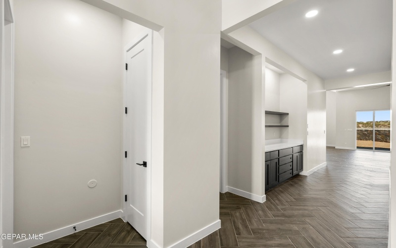 312 EMERALD SPACE Place, El Paso, TX 79928, 5 Habitaciones Habitaciones , ,3 BañosBaños,Residential,En Venta,312 EMERALD SPACE Place,924050
