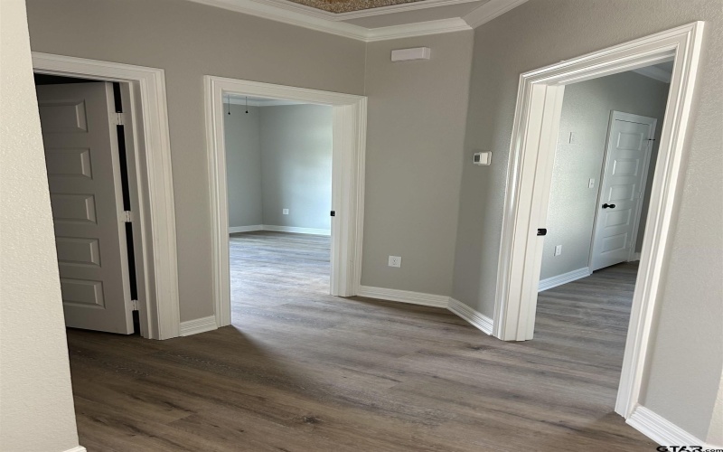 300 Roden Avenue, Gladewater, TX 75647, 3 Habitaciones Habitaciones , ,2 BañosBaños,Residential,En Venta,300 Roden Avenue,25008614