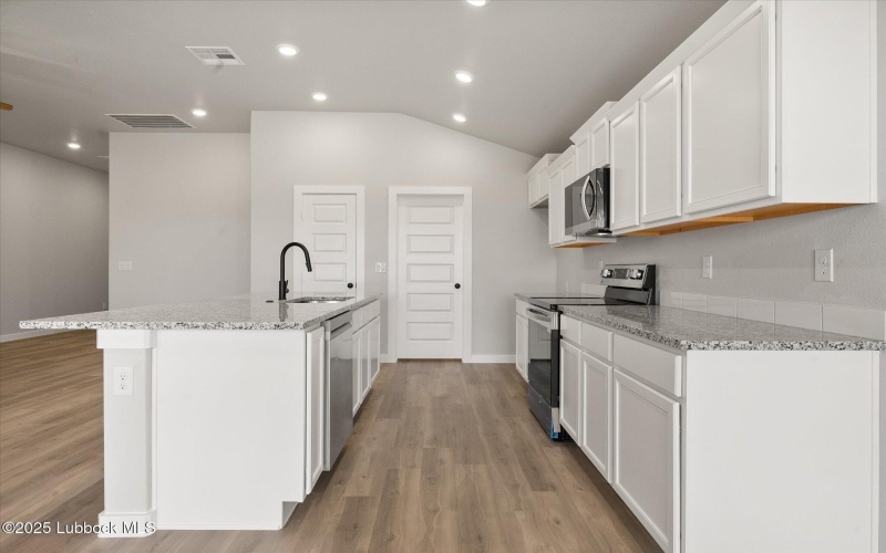 2904 Durham Avenue, Wolfforth, TX 79382, 3 Habitaciones Habitaciones , ,2 BañosBaños,Residential,En Venta,2904 Durham Avenue,202555895