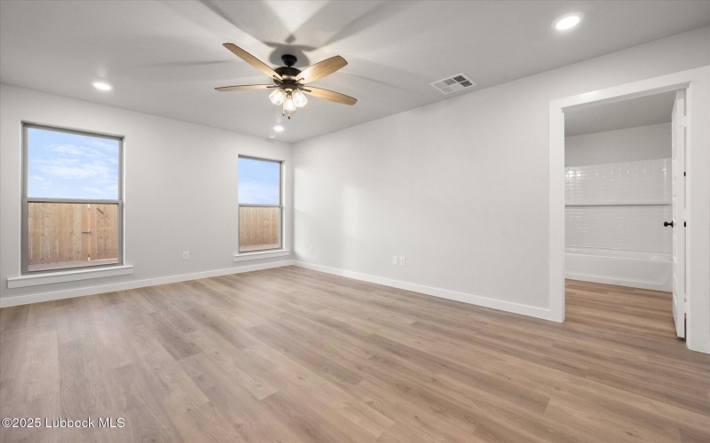 2316 133rd Street, Lubbock, TX 79423, 4 Habitaciones Habitaciones , ,2 BañosBaños,Residential,En Venta,2316 133rd Street,202555902