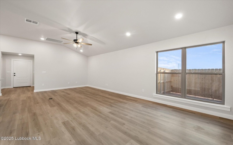 2316 133rd Street, Lubbock, TX 79423, 4 Habitaciones Habitaciones , ,2 BañosBaños,Residential,En Venta,2316 133rd Street,202555902