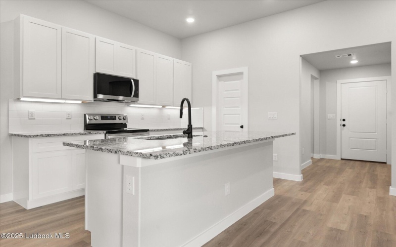 2316 133rd Street, Lubbock, TX 79423, 4 Habitaciones Habitaciones , ,2 BañosBaños,Residential,En Venta,2316 133rd Street,202555902