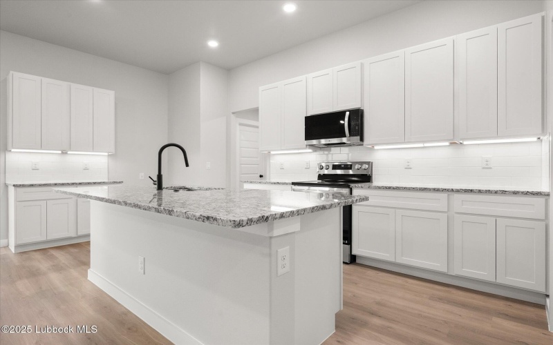 2316 133rd Street, Lubbock, TX 79423, 4 Habitaciones Habitaciones , ,2 BañosBaños,Residential,En Venta,2316 133rd Street,202555902