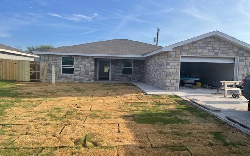 106 W Ave S, San Angelo, TX 76901, 3 Bedrooms Bedrooms, ,2 BathroomsBathrooms,Residential,For Sale,106 W Ave S,0,127739
