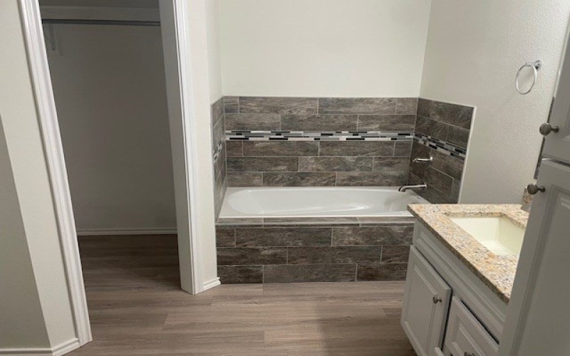 106 W Ave S, San Angelo, TX 76901, 3 Bedrooms Bedrooms, ,2 BathroomsBathrooms,Residential,For Sale,106 W Ave S,0,127739
