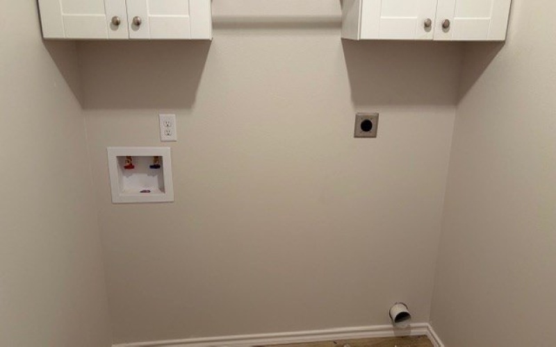 102 W Ave S, San Angelo, TX 76901, 4 Bedrooms Bedrooms, ,2 BathroomsBathrooms,Residential,For Sale,102 W Ave S,0,127740