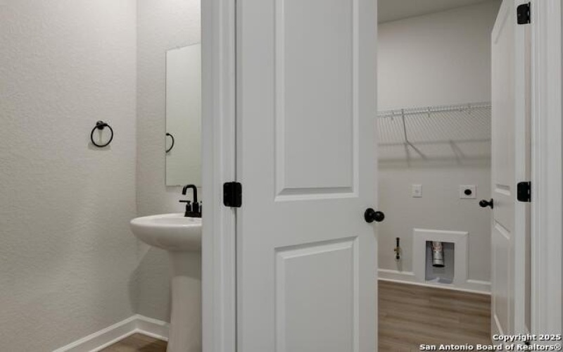 1345 Meester Dr, San Antonio, TX 78245, 4 Habitaciones Habitaciones , ,2 BañosBaños,Residential,En Venta,1345 Meester Dr,0,1873297