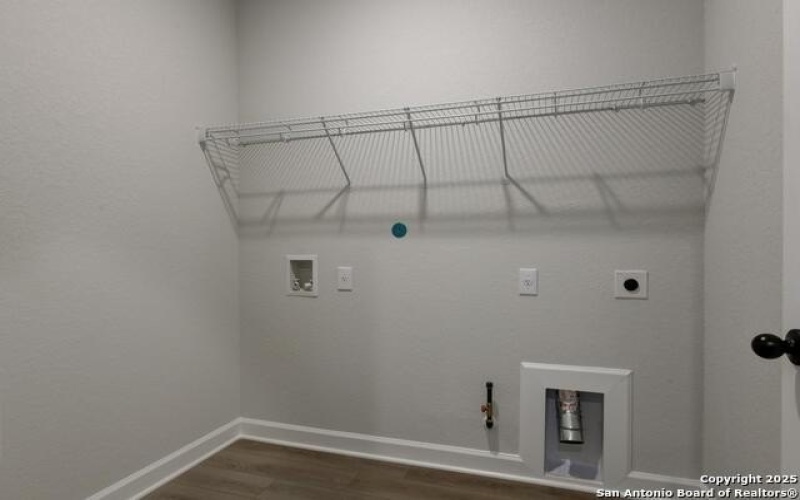 1345 Meester Dr, San Antonio, TX 78245, 4 Habitaciones Habitaciones , ,2 BañosBaños,Residential,En Venta,1345 Meester Dr,0,1873297