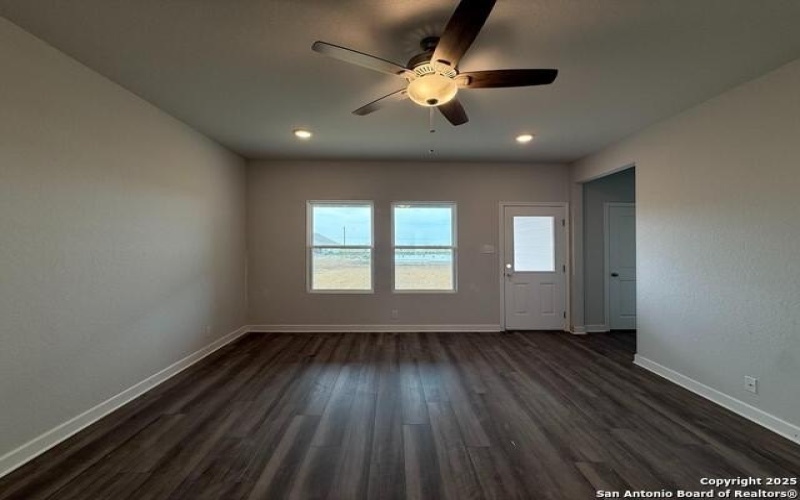 7011 Lower Crossing, San Antonio, TX 78252, 3 Bedrooms Bedrooms, ,2 BathroomsBathrooms,Residential,For Sale,7011 Lower Crossing,1873312