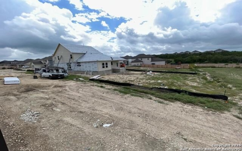 1414 Lockett Falls, San Antonio, TX 78245, 3 Habitaciones Habitaciones , ,2 BañosBaños,Residential,En Venta,1414 Lockett Falls,1873322