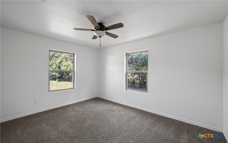 506 E Avenue R, Belton, TX 76513, 3 Habitaciones Habitaciones , ,2 BañosBaños,Residential,En Venta,506 E Avenue R,0,582431