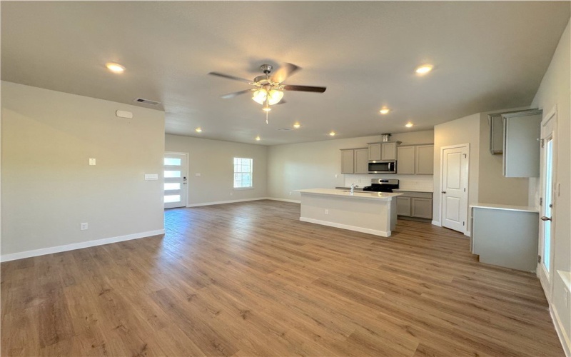 3406 Tanzanite Drive, Corpus Christi, TX 78414, 4 Bedrooms Bedrooms, ,3 BathroomsBathrooms,Residential,For Sale,3406 Tanzanite Drive,0,460279