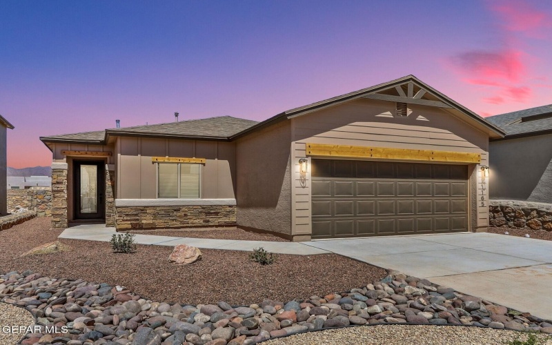 9920 Marie Ann Place, Socorro, TX 79927, 3 Bedrooms Bedrooms, ,2 BathroomsBathrooms,Residential,For Sale,9920 Marie Ann Place,923303